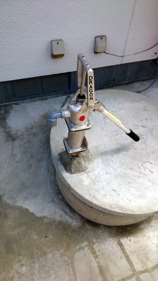 井戸ポンプの画像